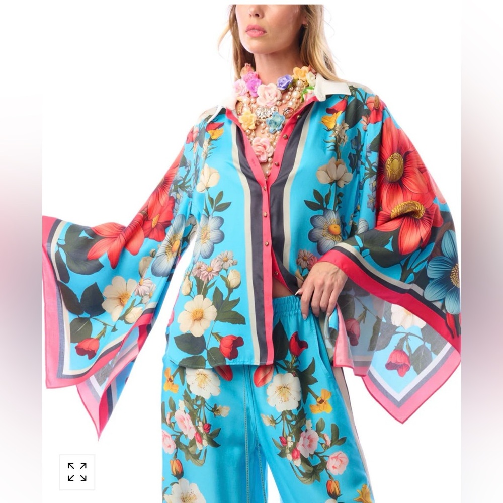 NWT Aratta Floral Garden Shirt